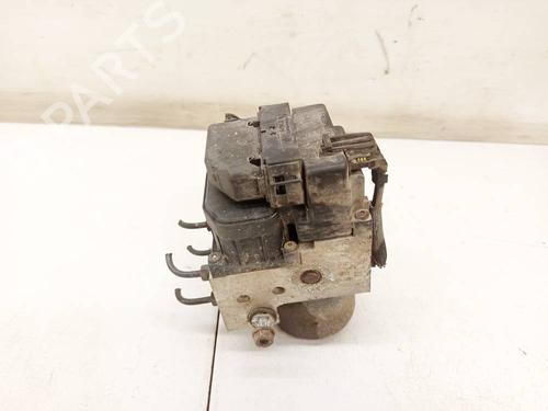 Used ABS pump ABS pump TOYOTA YARIS (_P1_) 1.3 (SCP12_, SCP13_, SCP12R, SCP13R) (87 hp) 34748824 34748824