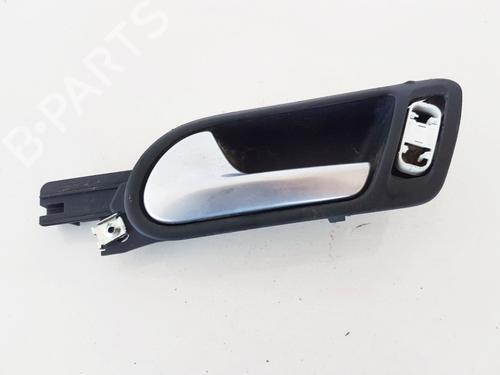 Used Front left interior door handle Front left interior door handle VW GOLF V (1K1) 1.9 TDI (105 hp) 35631671 35631671