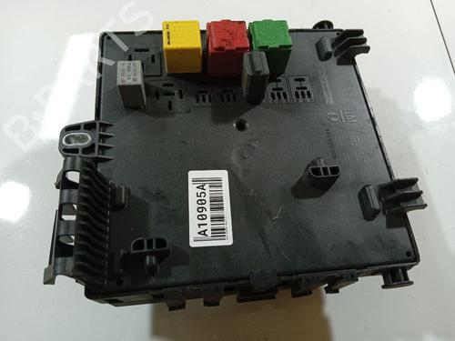 Used Fuse box Fuse box OPEL SIGNUM Hatchback (Z03) 1.9 CDTI (F48) (150 hp) 32542855 32542855