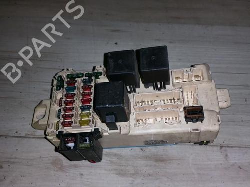 Used Fuse box Fuse box 33481081 33481081