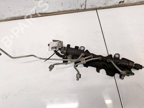 Used Injection rail Injection rail 34986947 34986947