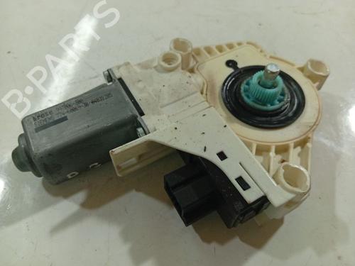 Used Right rear window motor Right rear window motor 34819668 34819668
