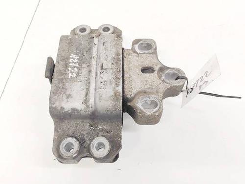 Used Engine mount VW PASSAT B6 (3C2) 2.0 TDI (140 hp) 32929391
