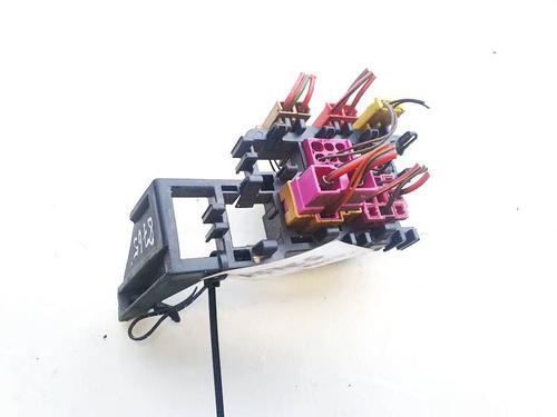 Fuse box AUDI A4 B5 (8D2) 1.9 TDI | BP32929981E1 - Image 3