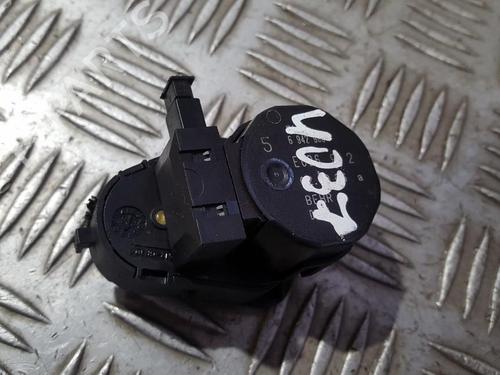 Used Electronic module Electronic module BMW 5 (E60) 530 i (231 hp) 33502406 33502406