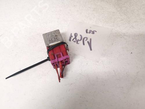 other-audi-a4-b5-8d2-1994-1995-1996-1997-1998-1999-2000-2001-32927132 main image