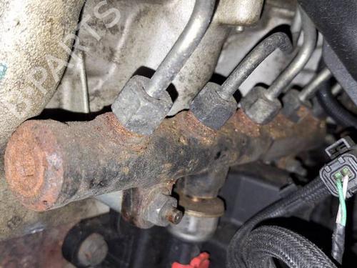 Used Injection rail Injection rail 34882697 34882697
