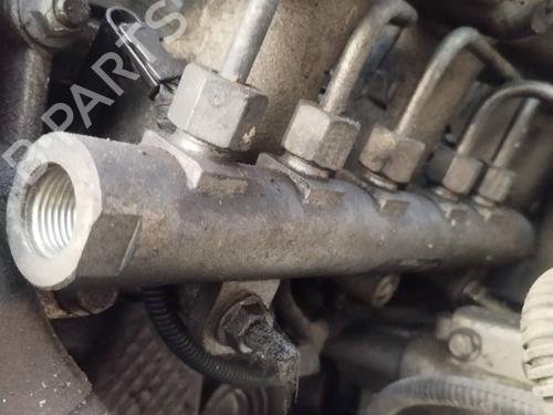 Used Injection rail Injection rail 35236266 35236266