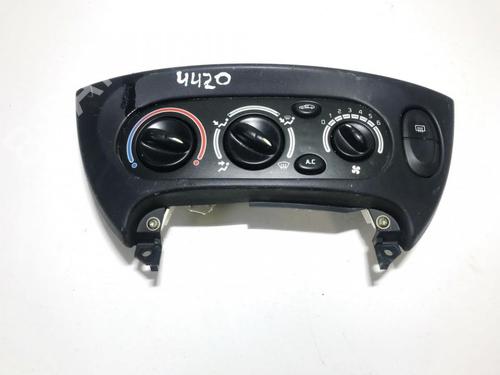 Used Climate control Climate control RENAULT MEGANE I (BA0/1_) 1.6 e (BA0F, BA0S) (90 hp) 35835522 35835522