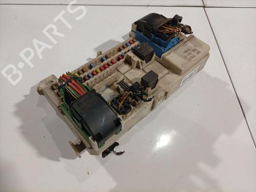 Used Fuse box Fuse box VOLVO S40 II (544) 2.0 D (136 hp) 39758092 39758092