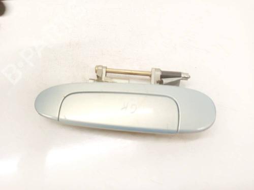rear-left-exterior-door-handle-toyota-yaris-_p1_-1999-2000-2001-2002-2003-2004-2005-34748760 main image