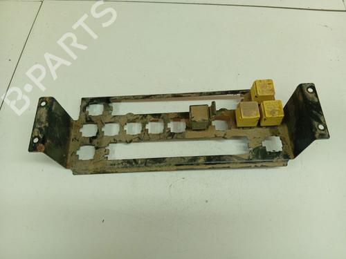 Used Fuse box Fuse box MERCEDES-BENZ SPRINTER 2-t Van (B901, B902) 208 CDI (901.661, 901.662, 902.661, 902.662) (82 hp) 40113832 40113832