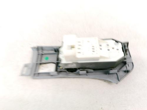 Switch TOYOTA YARIS (_P9_) 1.4 D-4D (NLP90_, NLP90R) | BP32885453I30 - Image 3