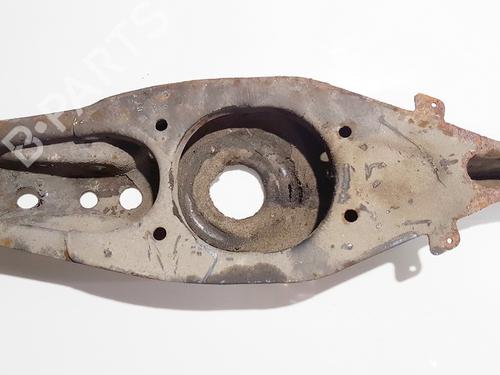 Used Right rear suspension arm Right rear suspension arm 35629998 35629998