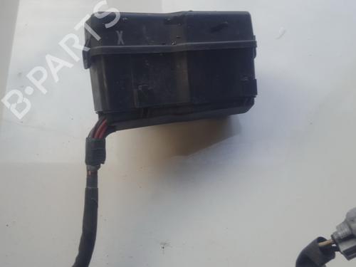 Used Fuse box Fuse box TOYOTA COROLLA Verso (_E12_) 1.8 VVT-i (ZZE122_, ZZE122R) (135 hp) 33511067 33511067