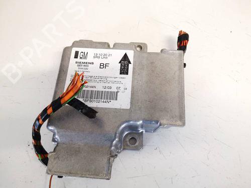 Used ECU airbags ECU airbags OPEL SIGNUM Hatchback (Z03) 2.2 DTI (F48) (125 hp) 32590496 32590496