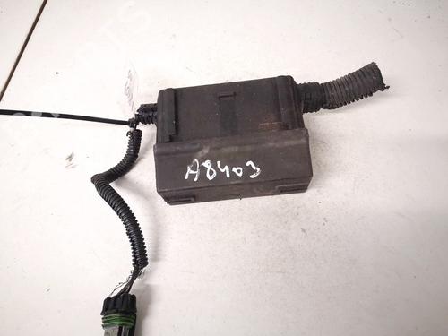 Used Fuse box Fuse box OPEL MERIVA A MPV (X03) 1.7 CDTI (E75) (100 hp) 32914836 32914836
