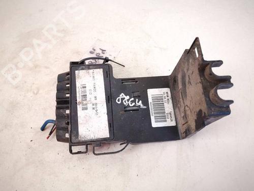 Used Fuse box Fuse box PEUGEOT PARTNER Box Body/MPV 1.6 HDi (90 hp) 32932907 32932907
