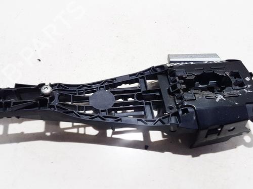 front-left-exterior-door-handle-opel-astra-j-p10-2009-2010-2011-2012-2013-2014-2015-2016-35867665 main image