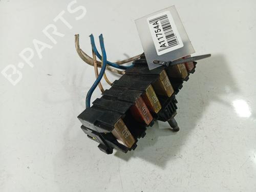 Fuse box CITROËN C5 III (RD_) 1.6 HDi 110 (RD9HZC) | BP40027836E1 - Image 2