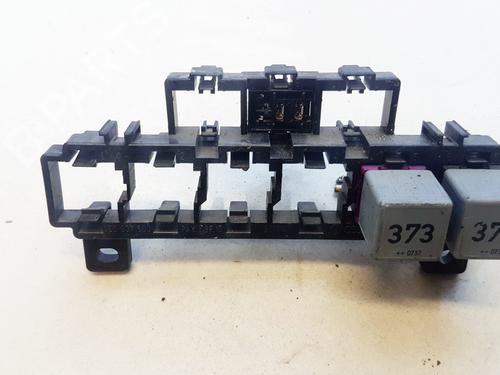 Used Fuse box Fuse box AUDI A4 B7 (8EC) 2.0 TDI (140 hp) 33104538 33104538