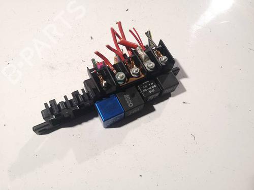 Fuse box VW PASSAT B5 Variant (3B5) 1.9 TDI | BP32572838E1