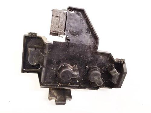 lamp-holder-audi-a4-b5-8d2-1994-1995-1996-1997-1998-1999-2000-2001-34859798 main image