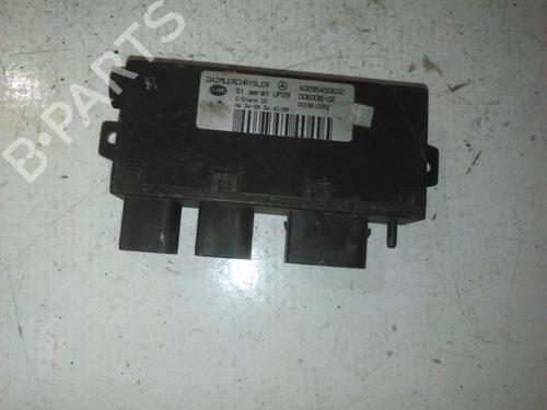 Used Electronic module Electronic module MERCEDES-BENZ CLK Convertible (A208) CLK 230 Kompressor (208.448) (197 hp) 33482331 33482331