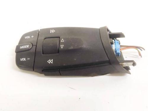 Used Steering wheel controls Steering wheel controls 35196090 35196090