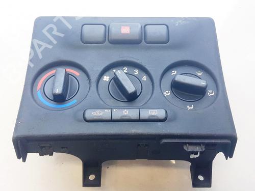 Used Climate control Climate control VW PASSAT B6 (3C2) 2.0 FSI (150 hp) 35644791 35644791