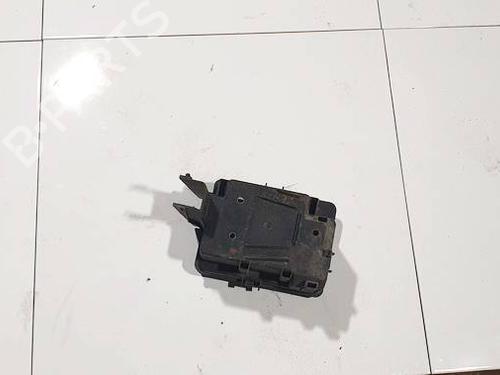 Used Fuse box Fuse box IVECO DAILY IV Platform/Chassis 29L12 (116 hp) 32958790 32958790