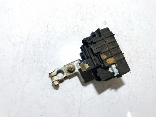fuse-box-toyota-prius-liftback-_w2_-2003-2004-2005-2006-2007-2008-2009-2010-33515239 main image