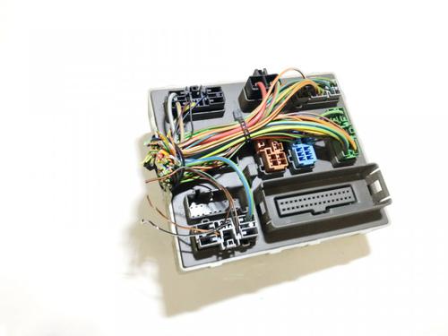 fuse-box-ford-focus-i-daw-dbw-1998-1999-2000-2001-2002-2003-2004-2005-2006-2007-2008-2009-33074025 main image