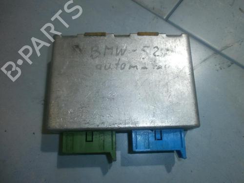 Used Electronic module Electronic module BMW 5 (E34) 520 i (129 hp) 33484122 33484122