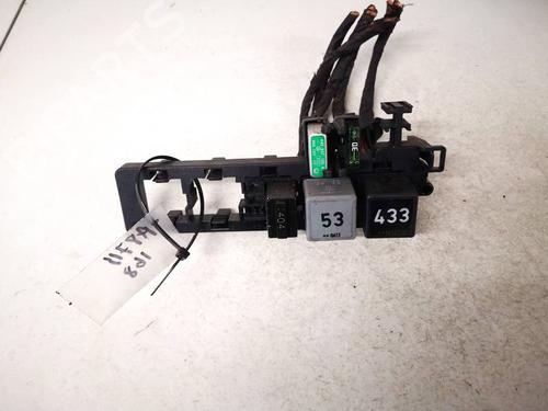 fuse-box-vw-passat-b6-3c2-2005-2006-2007-2008-2009-2010-2011-32928736 main image