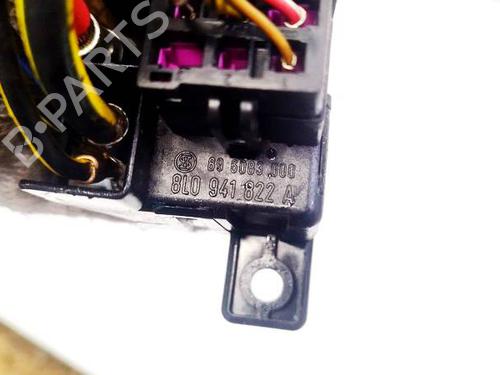 Fuse box AUDI A4 B5 (8D2) 2.4 | BP32588691E1