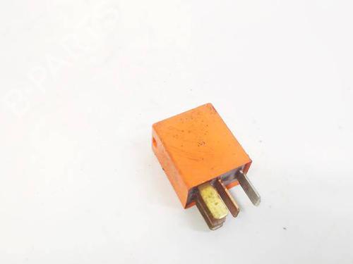 Used Electronic sensor Electronic sensor TOYOTA COROLLA Verso (ZER_, ZZE12_, R1_) 2.2 D-4D (AUR10_, AUR10R) (136 hp) 32590492 32590492