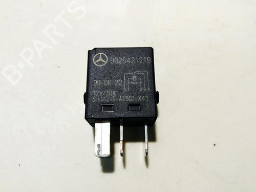 Used Electronic sensor Electronic sensor MERCEDES-BENZ A-CLASS (W168) A 170 CDI (168.008) (90 hp) 33106252 33106252