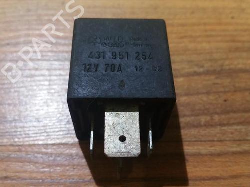 Used Other Other AUDI 100 C3 Saloon (443, 444) 1.8 (75 hp) 33520156 33520156