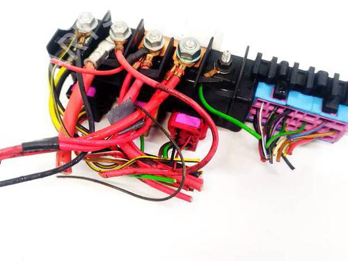 Fuse box AUDI A4 B5 (8D2) 2.4 | BP32588691E1