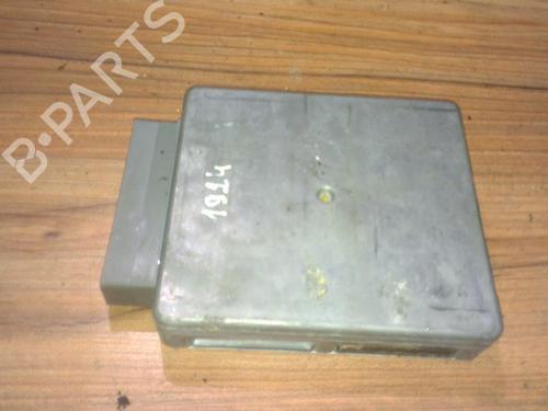 Used Engine control unit (ECU) Engine control unit (ECU) FORD KA (RB_) 1.3 i (60 hp) 33530951 33530951