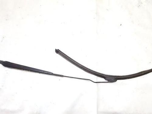 Used Front windshield wiper arm Front windshield wiper arm CHRYSLER VOYAGER IV (RG, RS) 2.5 CRD (141 hp) 33508384 33508384