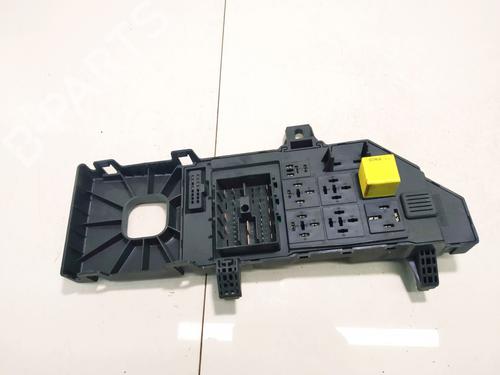 Fuse box VW PASSAT B6 (3C2) 2.0 FSI | BP33061134E1 - Image 2