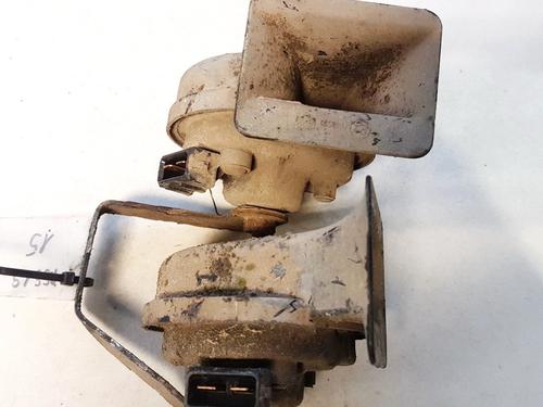 horn-audi-a4-b5-8d2-1994-1995-1996-1997-1998-1999-2000-2001-35874244 main image