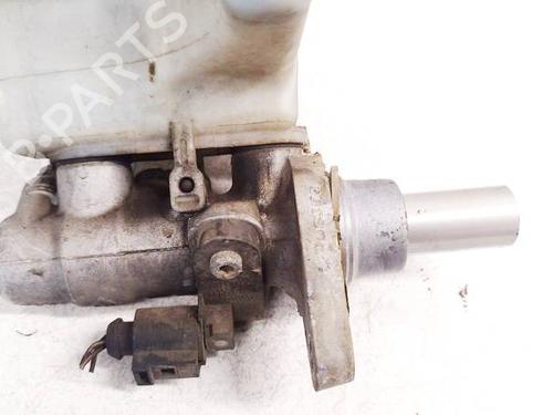Used Brake master cylinder Brake master cylinder 39484146 39484146
