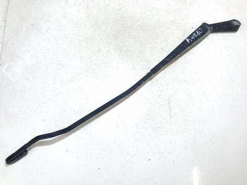 Used Front windshield wiper arm Front windshield wiper arm VW GOLF III (1H1) 1.9 TD, GTD (75 hp) 33524587 33524587
