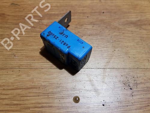 Used Electronic module Electronic module HYUNDAI ACCENT II (LC) 1.3 (83 hp) 33481852 33481852