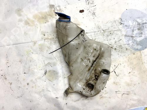 windscreen-washer-tank-vw-passat-b5-variant-3b5-1997-1998-1999-2000-2001-35465062 main image