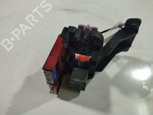 Fuse box SKODA SUPERB I (3U4) 2.0 TDI | BP32539593E1 - Image 3