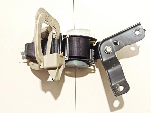Used Rear center seatbelt Rear center seatbelt SUBARU OUTBACK (BL, BP) 2.0 D AWD (BPD) (150 hp) 35645772 35645772